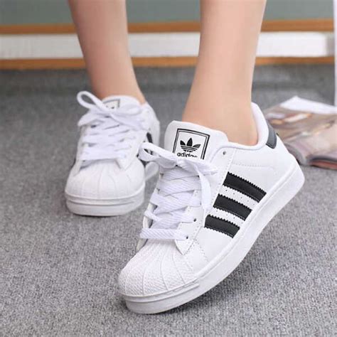 giày Adidas nữ chính hãng